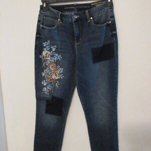 NWT Chico's The So Slimming Girlfriend Ankle Jean Sz 00 Floral Patchwork Indigo